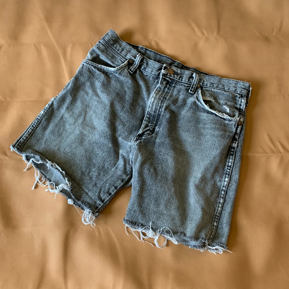 Wrangler Gray Vintage High Rise Cut Off Shorts